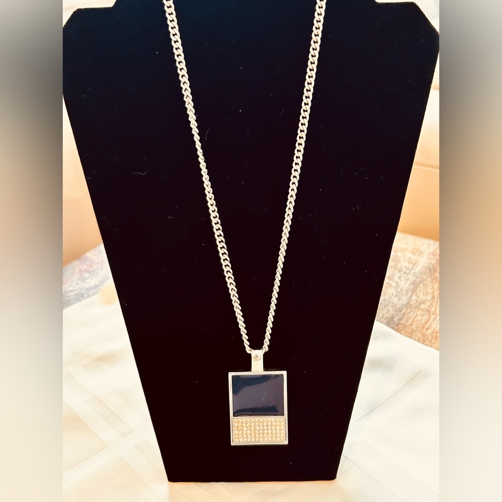 Ann Taylor Dark Blue(Navy) Silver Pendant. Never Worn.